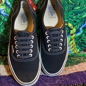 Black vans shoes